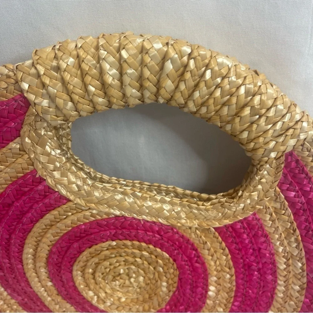 Mud Pie NWT Round Straw Bag with Hot Pink Circles Shoulder Strap and Handles - Picture 7 of 16